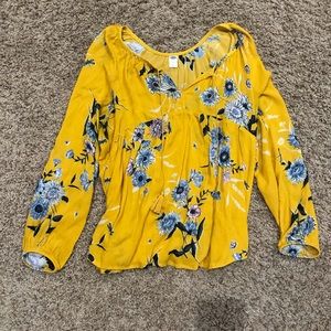 Cute shirt (great for spring!)